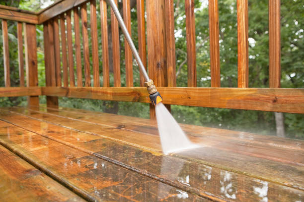 Best Gutter Cleaning and Brightening in Ddanelle, AR